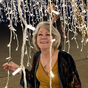 Meet your Posher, Leslie